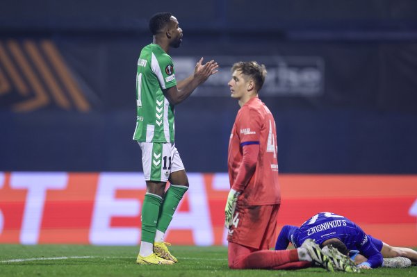 Pogledajte neshvatljiv potez Dinamovog golmana; i komentator ostao u nevjerici