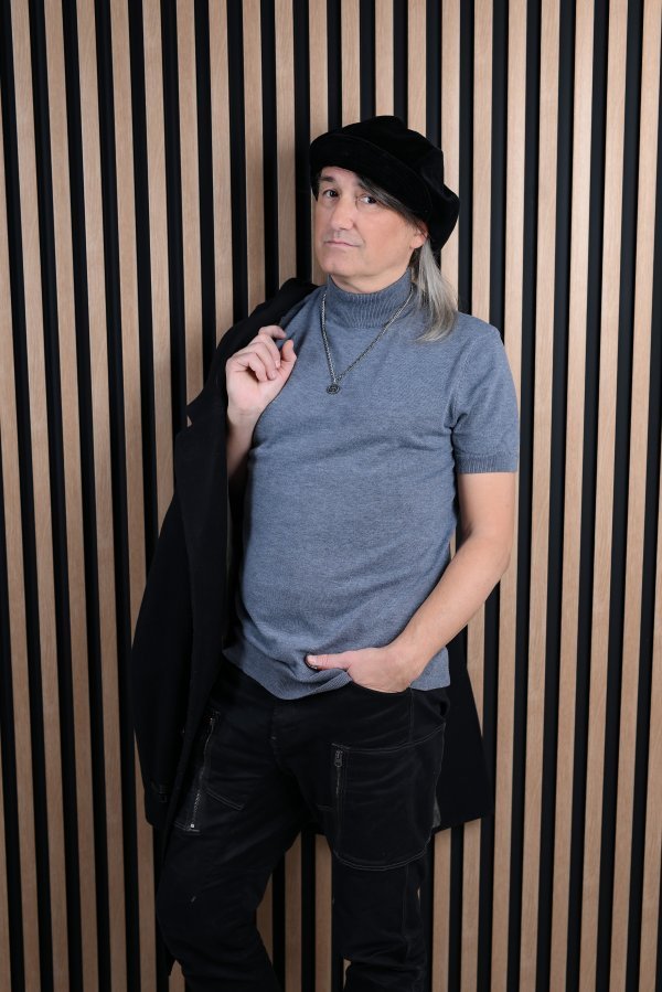 Povrh rada u Plavom orkestru, Loša je prepoznat kao uspješni skladatelj glazbe za filmove i serije 