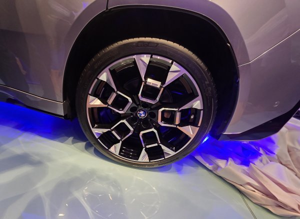 BMW iX3 50 xDrive, prvi serijski proizvedeni model Neue Klasse – hrvatska premijera