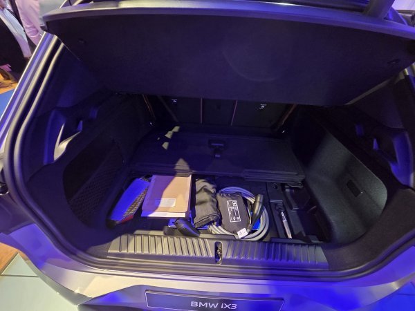 BMW iX3 50 xDrive, prvi serijski proizvedeni model Neue Klasse – hrvatska premijera