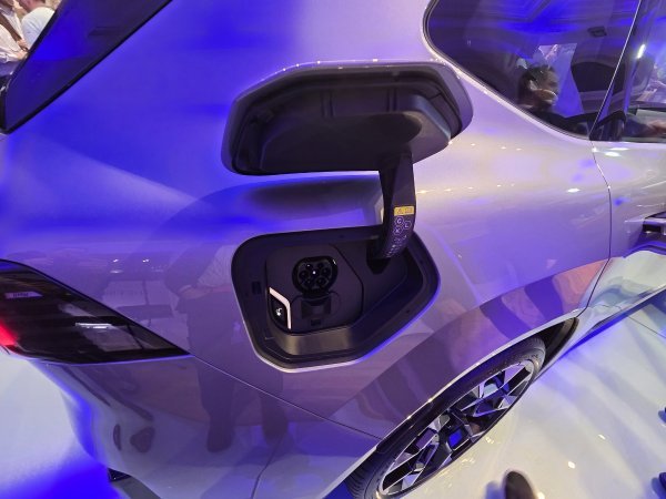 BMW iX3 50 xDrive, prvi serijski proizvedeni model Neue Klasse – hrvatska premijera