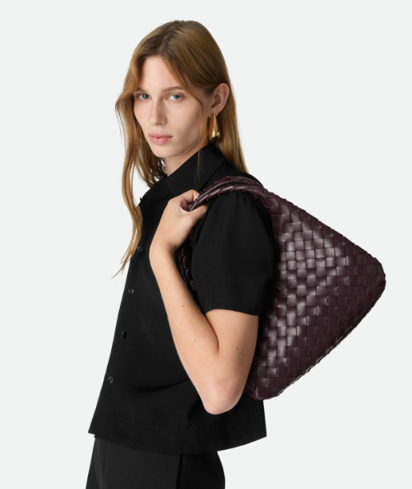 Torba Campana modne kuće Bottega Veneta