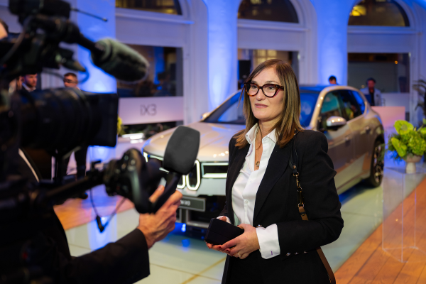 BMW iX3 50 xDrive – gđa. Branka Šavora, direktorica prodaje Tomić & Co. na hrvatskoj premijeri