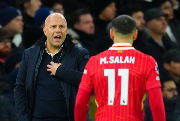 Dramatičan dan na Anfieldu; Slot će razgovarati sa Salahom o njegovu statusu u klubu