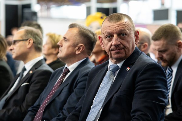 HDZ o Zagrebu: Vlada financira kapitalne projekte, oni ne smanjuju porez na plaće