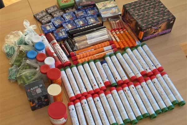 Policija u stanu 55-godišnjaka u Splitu pronašla 806 komada pirotehnike