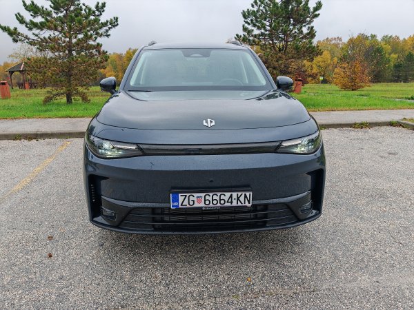 Leapmotor C10 REEV 215 KS Design