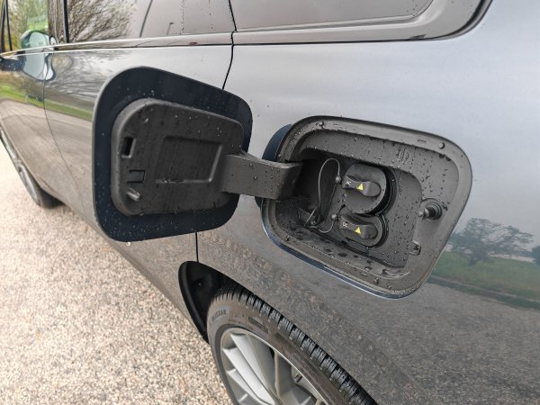 Leapmotor C10 REEV 215 KS Design