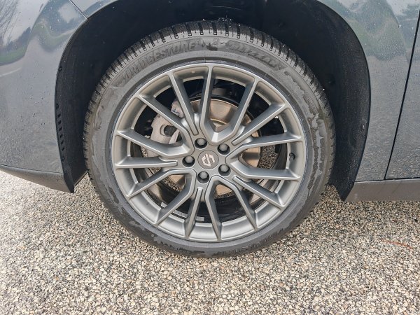 Leapmotor C10 REEV 215 KS Design