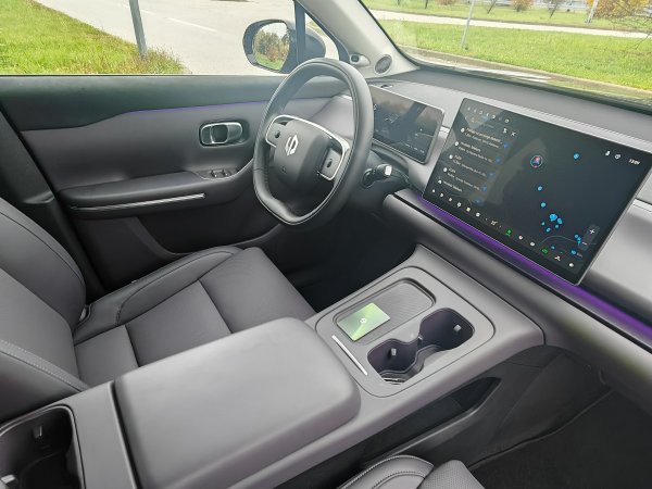 Leapmotor C10 REEV 215 KS Design