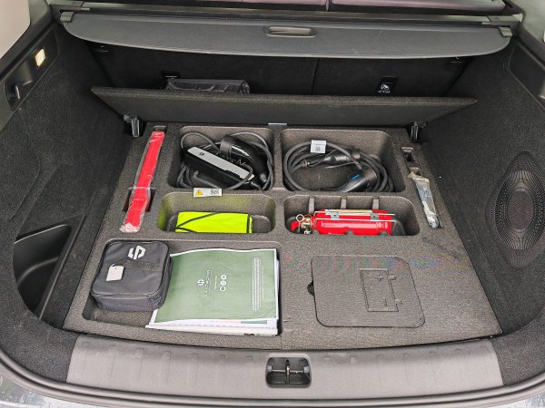 Leapmotor C10 REEV 215 KS Design