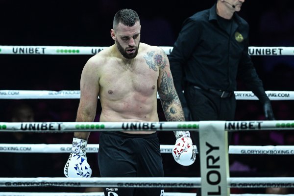 Pogledajte spektakularnu rundu i kako je Plazibat poslao suparnika na pod