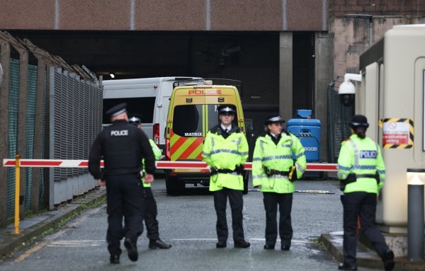 Policija u Škotskoj udarila na pirate: Upadali po kućama i otimali ilegalne prijamnike