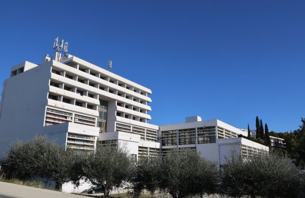 Hotel Zagreb prenamijenit će u Dom za starije i nemoćne