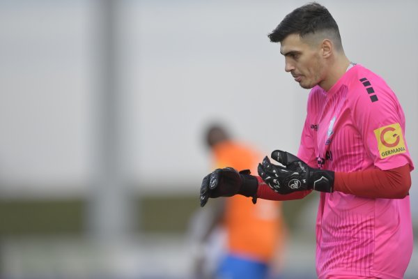 Odlazak iz SHNL-a? Hrvatskog golmana čeka transfer