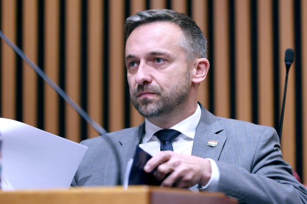 Piletić najavio program pomoći Hrvatima u Srbiji, poznato na što će se utrošiti