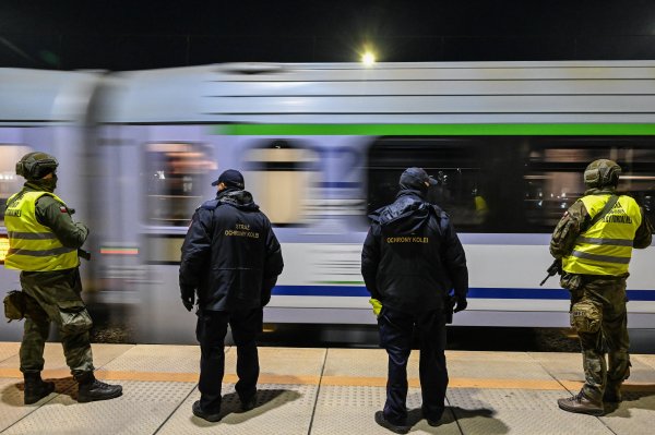 Poljski student planirao teroristički napad na božićnom sajmu, kontaktirao i Islamsku državu