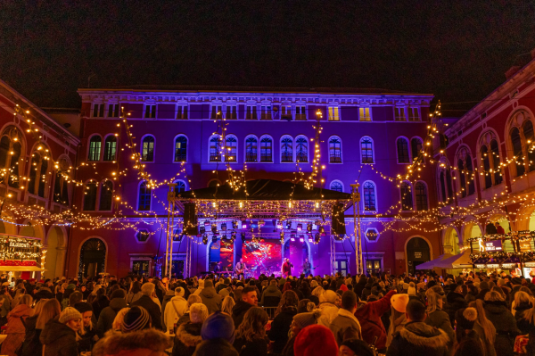 Advent u toplini juga: Ovdje se kuhano vino pije pod palmama, a ne pod šalom