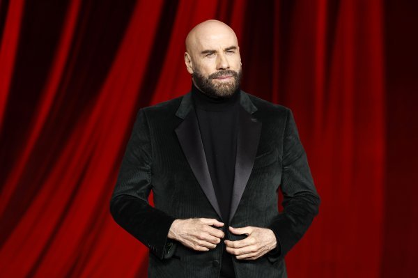 Na sulude optužbe da je jajnu stanicu njezine unuke platio starim Jaguarom reagirala Elvisova udovica