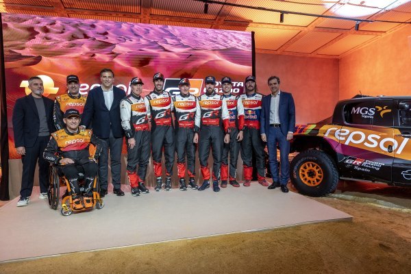 TOYOTA GAZOO Racing i Repsol predstavili svoje timove za reli Dakar 2026