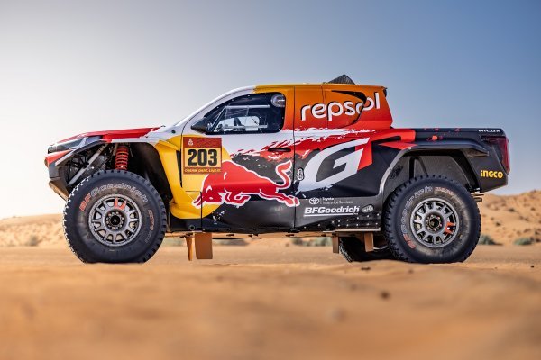 TOYOTA GAZOO Racing DKR GR Hilux za 2026.