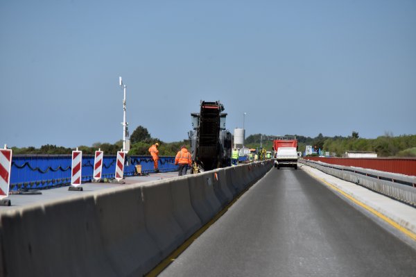 Spojen posljednji element vijadukta Limska Draga