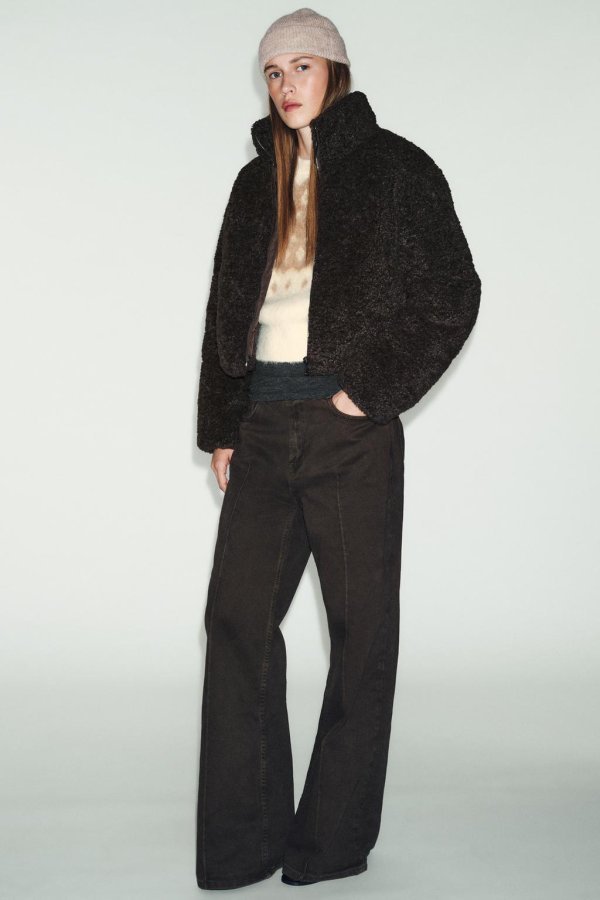 Topao kao pufer jakna, elegantan kao kaput: Ovo je jedan od najboljih komada u Zari