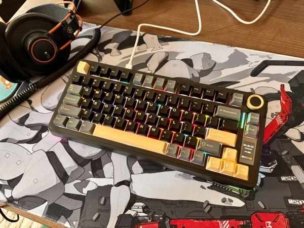 Tiha tipkovnica za gejming i posao: Isprobali smo Epomaker x AULA EA75 Max