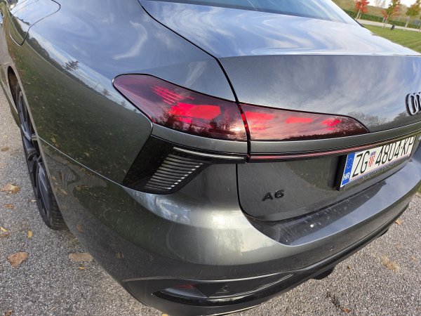 Audi A6 Limousine e-hybrid quattro 270 kW