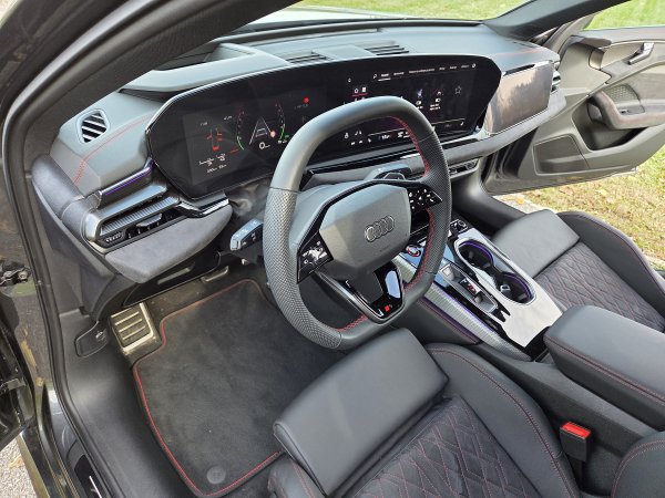 Audi A6 Limousine e-hybrid quattro 270 kW