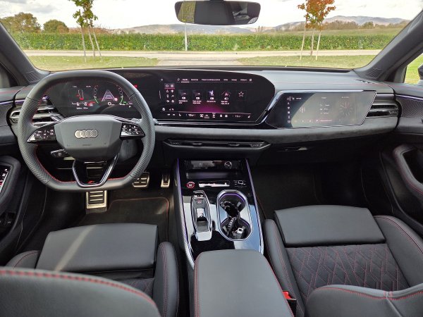 Audi A6 Limousine e-hybrid quattro 270 kW