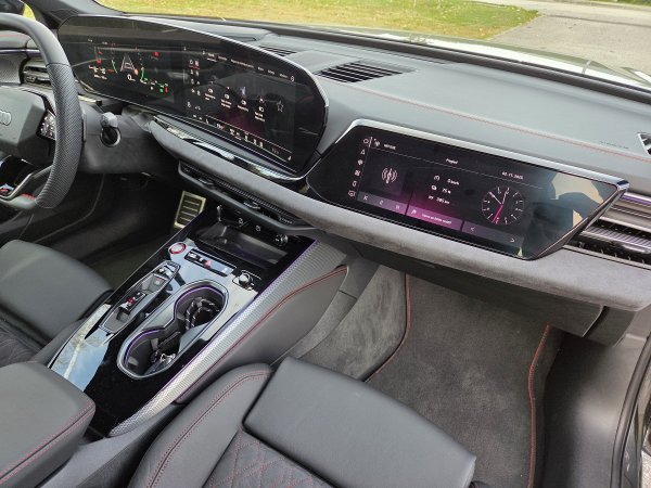 Audi A6 Limousine e-hybrid quattro 270 kW