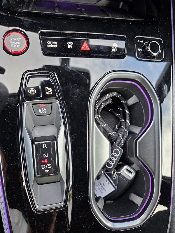 Audi A6 Limousine e-hybrid quattro 270 kW