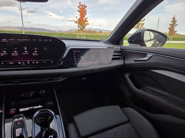 Audi A6 Limousine e-hybrid quattro 270 kW