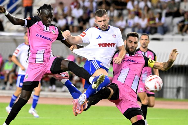 Procurio sastav Hajduka za utakmicu protiv Vukovara; Livaja opet ostaje na klupi?