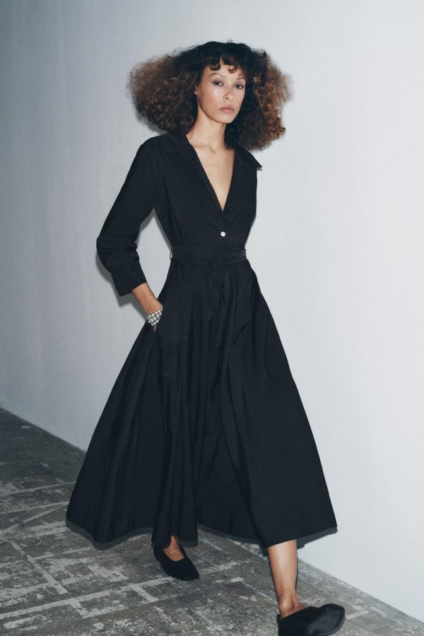 Laskava i elegantna: Zara ima haljinu koja slavi ženstvenost i pristaje apsolutno svima