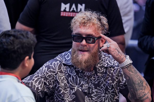 Pogledajte što je bahati Jake Paul objavio nakon izlaska iz bolnice poslije brutalnog nokauta