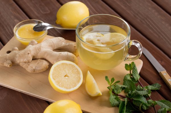 Nema kalorija, a čini čuda za probavu: Ovaj čaj nutricionisti preporučuju protiv nadutosti i mučnine