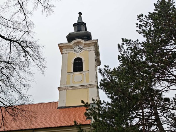 Crkva svetog Lovre možda više nema križ, ali se drži