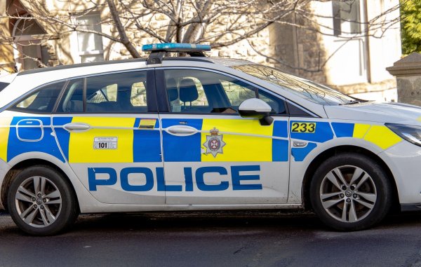 Britanski 'slučaj Pelicot': Britanac optužen da je 13 godina drogirao i silovao suprugu, dovodio i druge muškarce