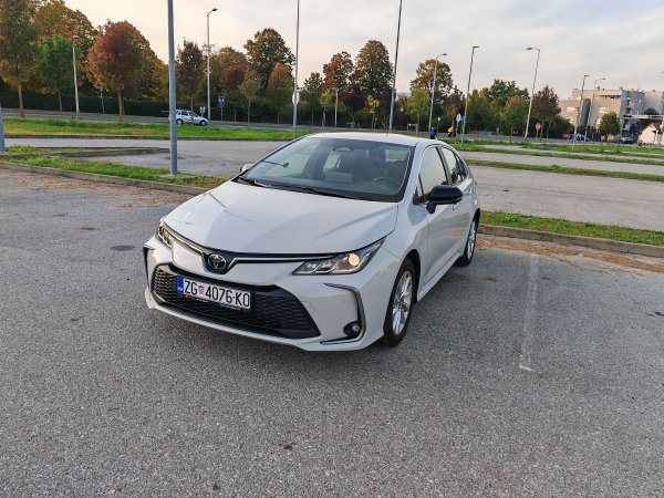 Toyota Corolla Sedan 1.5 VVT-IW 4D MT6 Luna (MY2025)