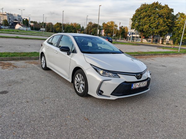 Toyota Corolla Sedan 1.5 VVT-IW 4D MT6 Luna (MY2025)