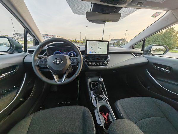 Toyota Corolla Sedan 1.5 VVT-IW 4D MT6 Luna (MY2025)