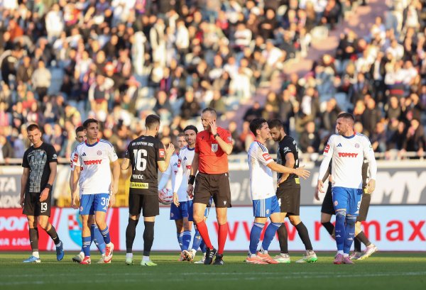 Poslušajte komunikaciju suca i VAR sobe kod crvenih kartona Livaje i Rebića