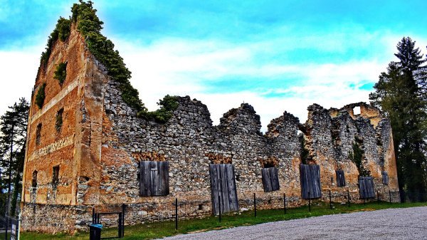 Skladište iz doba Napoleona u Slunju