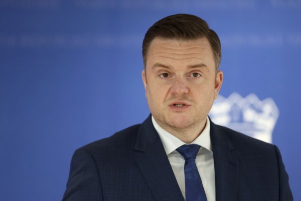 Ministarstvo: Banke ne smiju odvraćati od korištenja besplatnog paketa usluga