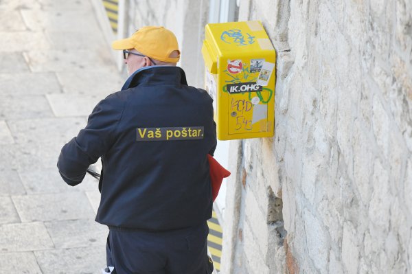 Ponovno propala nabava poštarskih e-trokolica: Došlo je do promjene prioriteta