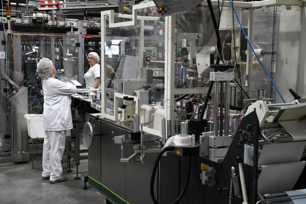 Promet industrije 2,4 posto veći na godišnjoj razini