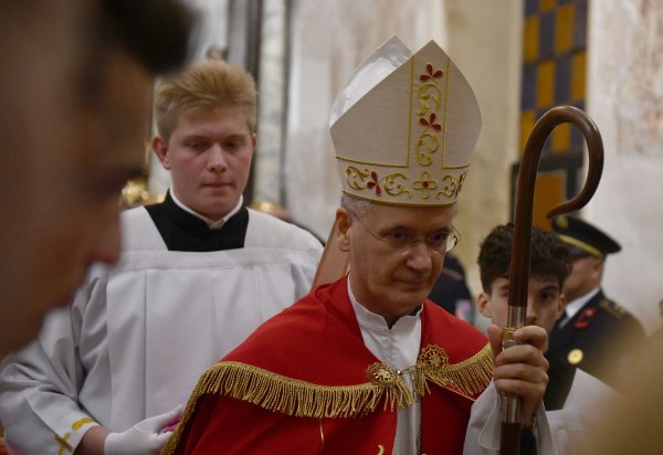 Kutleša čestitao Božić: 'Bog nas nije stvorio za strah nego za slobodu'