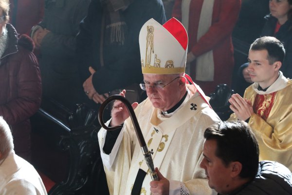 Uzinić: 'Dok se neki mole za muški autoritet, Bog nam šalje sasvim drugačiju poruku'